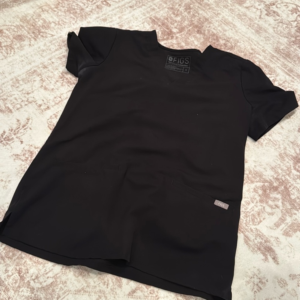 Fig scrub top